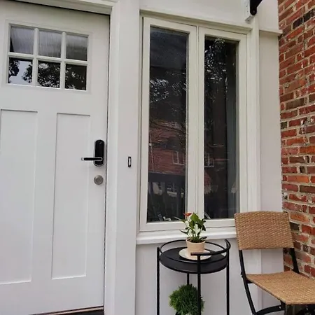 Unique & Peaceful Boston Home Exterior foto